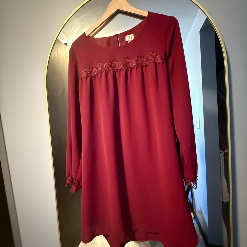 Elegant Burgundy Lace Sleeve Shift Dress